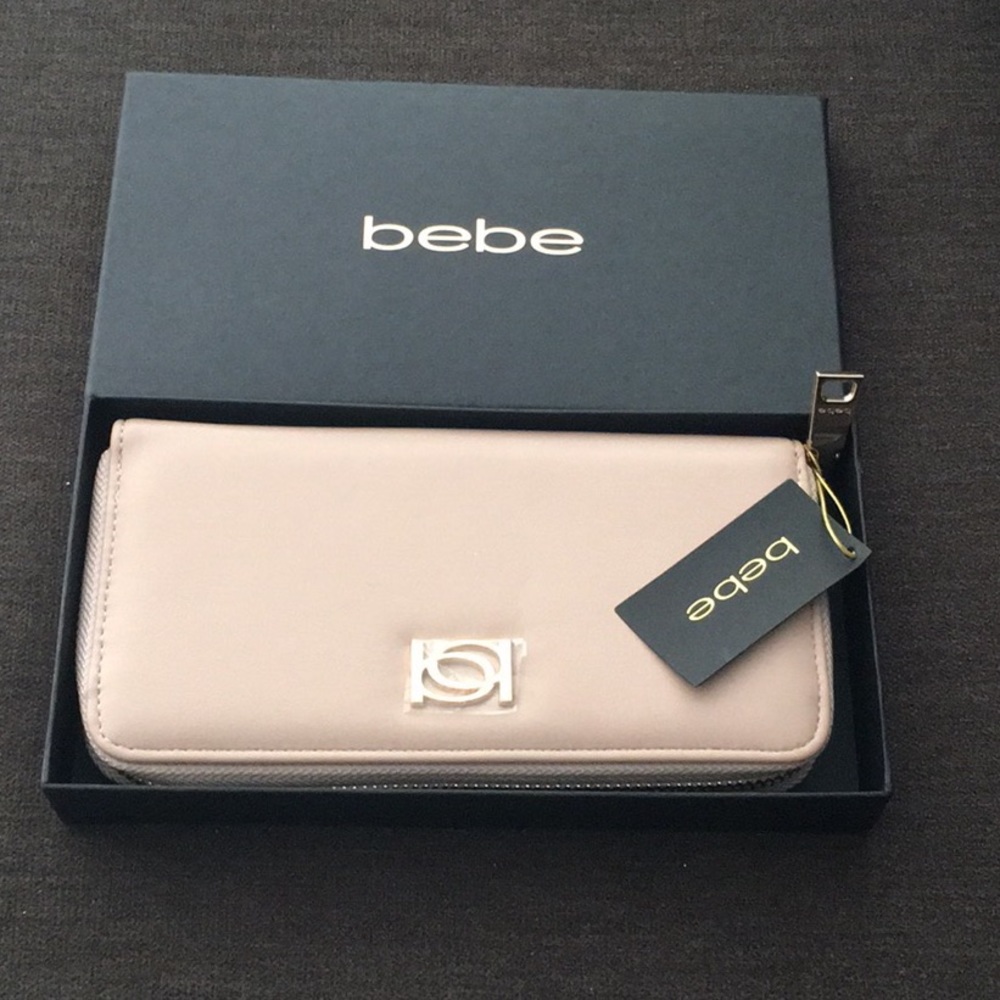 Bebe wallet ✨✨✨